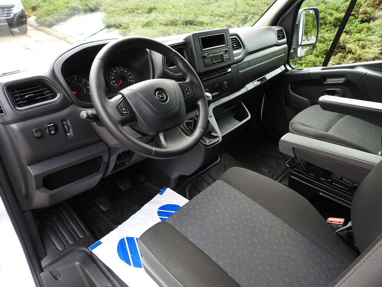 OPEL MOVANO - Curtain side van: picture 2 OPEL MOVANO - Curtain side van: picture 2