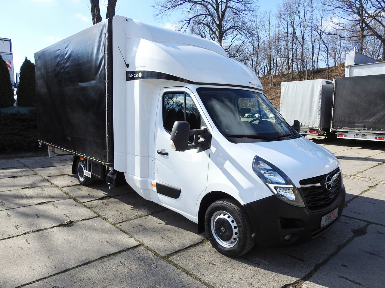 OPEL MOVANO TARPAULIN 10 PALLETS WEBASTO CRUISE CONTROL AIR CONDITIONING LED LIGHTS PNEUMATICS 165HP - Curtain side van: picture 4 OPEL MOVANO TARPAULIN 10 PALLETS WEBASTO CRUISE CONTROL AIR CONDITIONING LED LIGHTS PNEUMATICS 165HP - Curtain side van: picture 4
