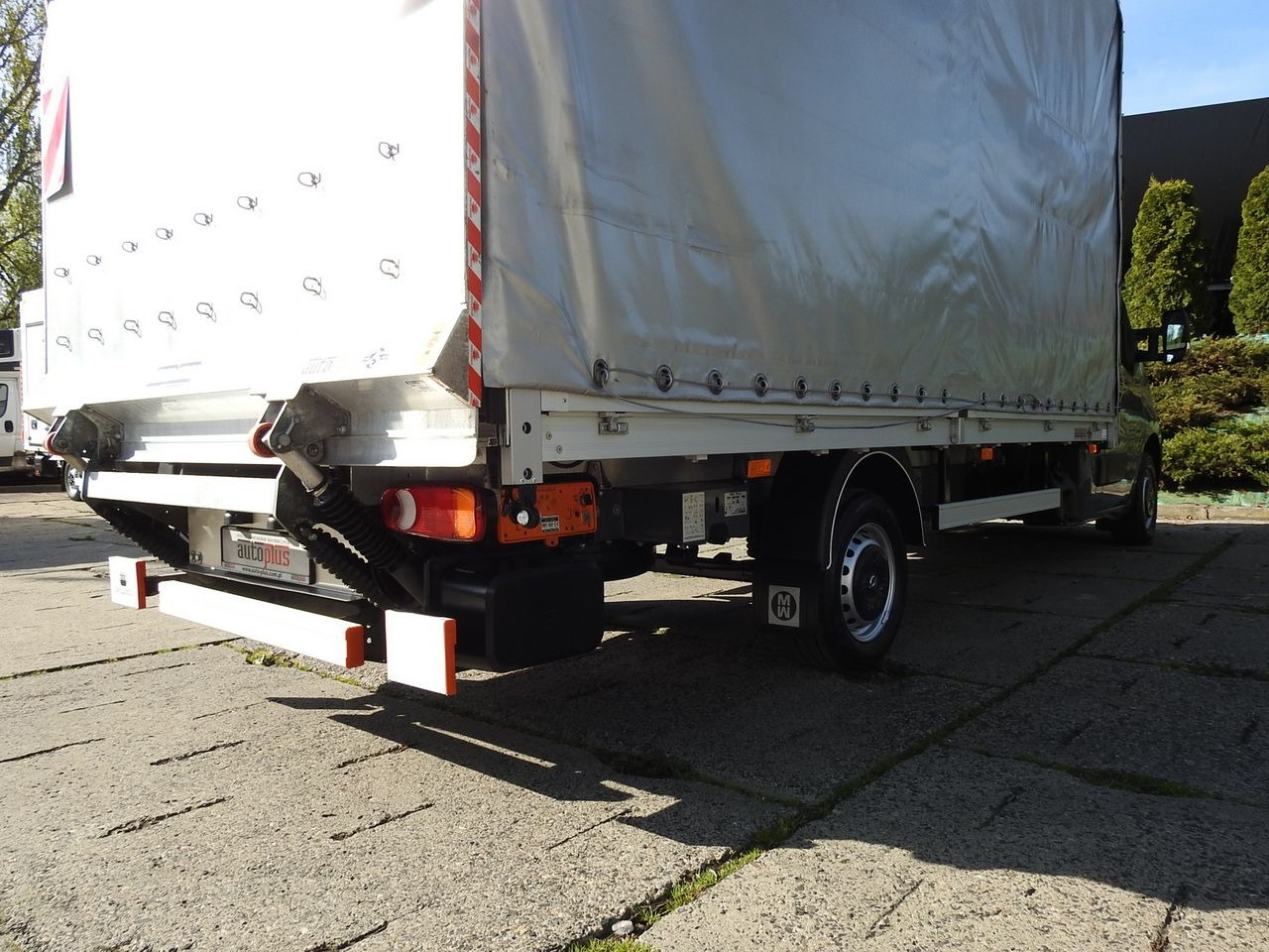 Leasing of OPEL MOVANO TARPAULIN LIFT 9 PALLETS WEBASTO CRUISE CONTROL NAVIGATION LED LIGHTS PNEUMATICS AIR CONDITIONING 165HP OPEL MOVANO TARPAULIN LIFT 9 PALLETS WEBASTO CRUISE CONTROL NAVIGATION LED LIGHTS PNEUMATICS AIR CONDITIONING 165HP: picture 18 Leasing of OPEL MOVANO TARPAULIN LIFT 9 PALLETS WEBASTO CRUISE CONTROL NAVIGATION LED LIGHTS PNEUMATICS AIR CONDITIONING 165HP OPEL MOVANO TARPAULIN LIFT 9 PALLETS WEBASTO CRUISE CONTROL NAVIGATION LED LIGHTS PNEUMATICS AIR CONDITIONING 165HP: picture 18