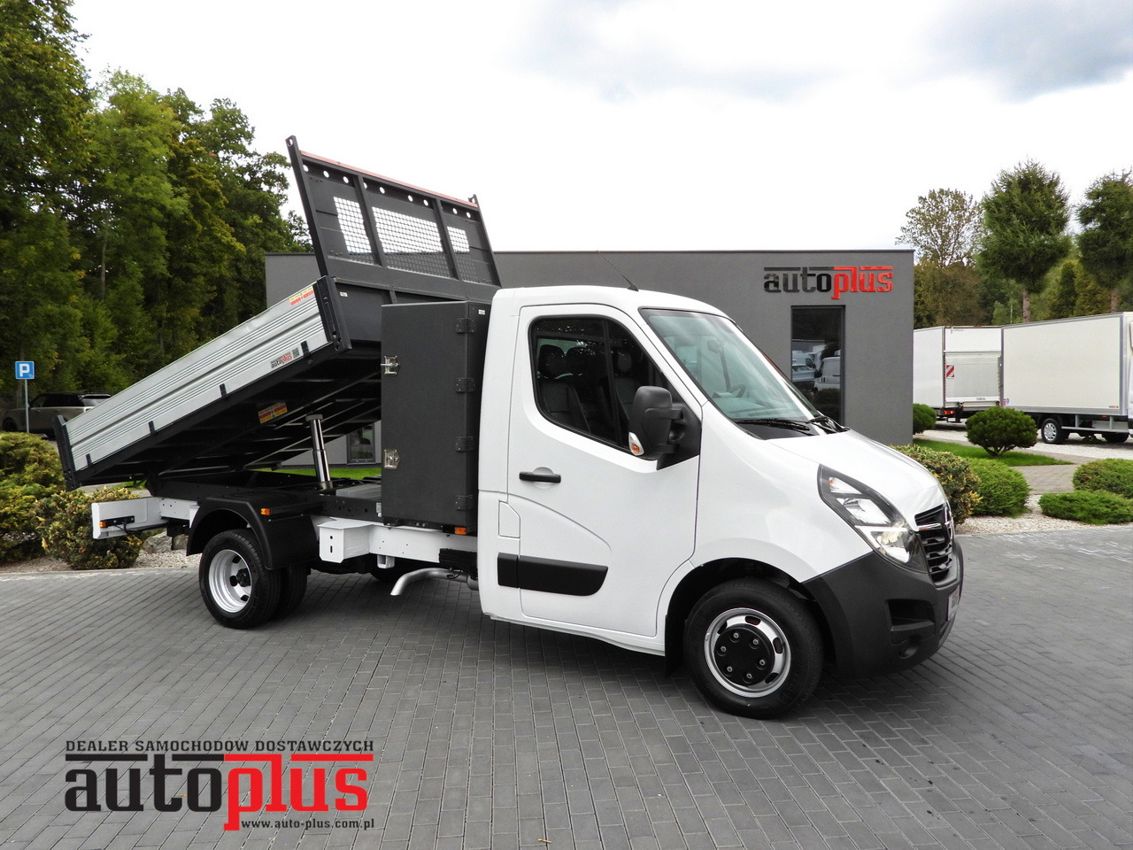 OPEL MOVANO TIPPER NAVIGATION LED LIGHTS TWIN WHEELS AIR CONDITIONING 145HP - Tipper van: picture 1 OPEL MOVANO TIPPER NAVIGATION LED LIGHTS TWIN WHEELS AIR CONDITIONING 145HP - Tipper van: picture 1