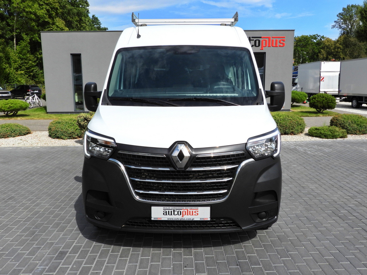 RENAULT MASTER BOX DELIVERY VAN 7 SEATS CRUISE CONTROL NAVIGATION LED LIGHTS AIR CONDITIONING 135HP - Panel van: picture 5 RENAULT MASTER BOX DELIVERY VAN 7 SEATS CRUISE CONTROL NAVIGATION LED LIGHTS AIR CONDITIONING 135HP - Panel van: picture 5
