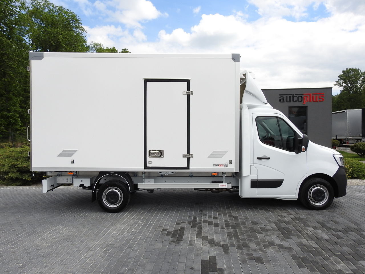 New Refrigerated van RENAULT MASTER NEW REGRIGERATOR BOX -10*C 8 PALLETS CRUISE CONTROL AIR CONDITIONING LED LIGHTS GUARANTEE  165HP: picture 7