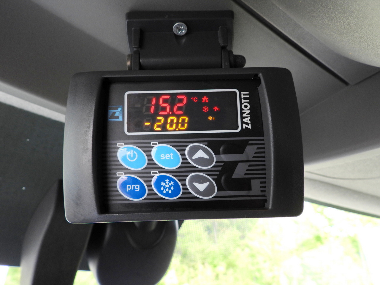 Refrigerated van RENAULT MASTER  REGRIGERATOR BOX -10*C CRUISE CONTROL LED LIGHTS TWIN WHEELS AIR CONDITIONING  145HP: picture 35