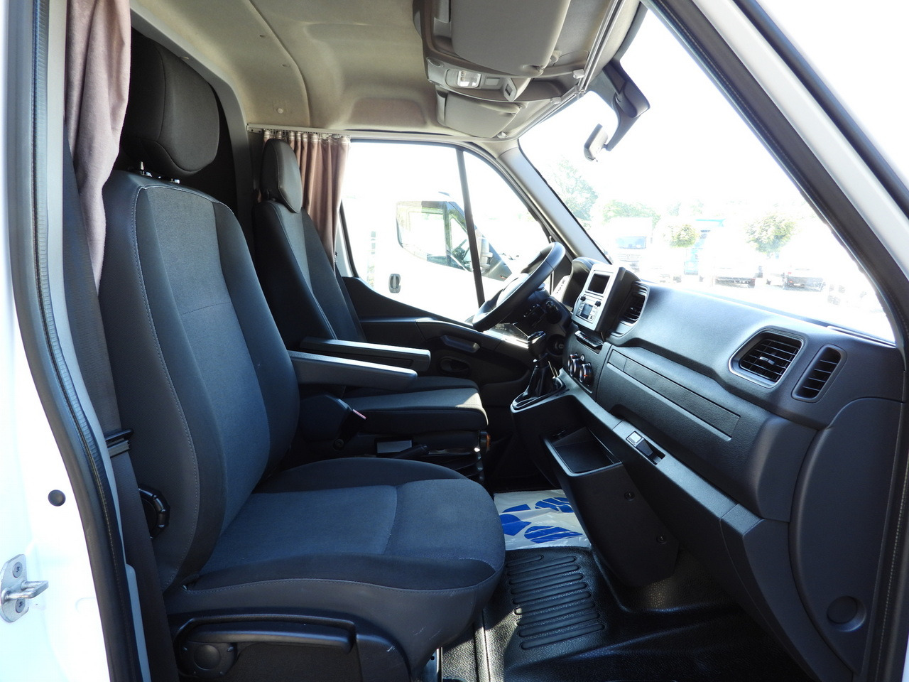 Curtain side van RENAULT MASTER  TARPAULIN 10 PALLETS WEBASTO CRUISE CONTROL LED LIGHTS PNEUMATICS AIR CONDITIONING  165HP: picture 37