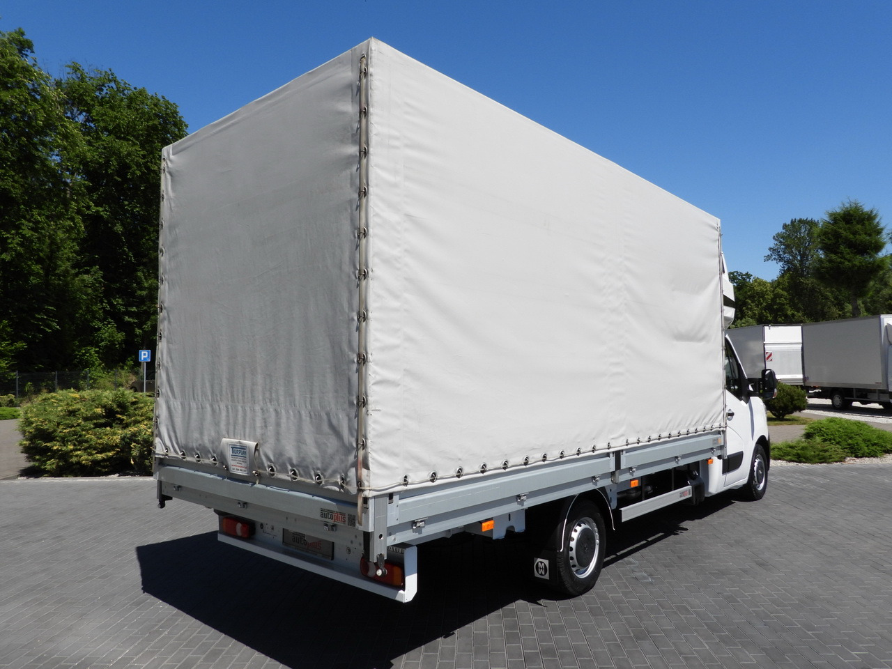 RENAULT MASTER TARPAULIN 10 PALLETS WEBASTO CRUISE CONTROL LED LIGHTS PNEUMATICS AIR CONDITIONING 165HP - Curtain side van: picture 3 RENAULT MASTER TARPAULIN 10 PALLETS WEBASTO CRUISE CONTROL LED LIGHTS PNEUMATICS AIR CONDITIONING 165HP - Curtain side van: picture 3
