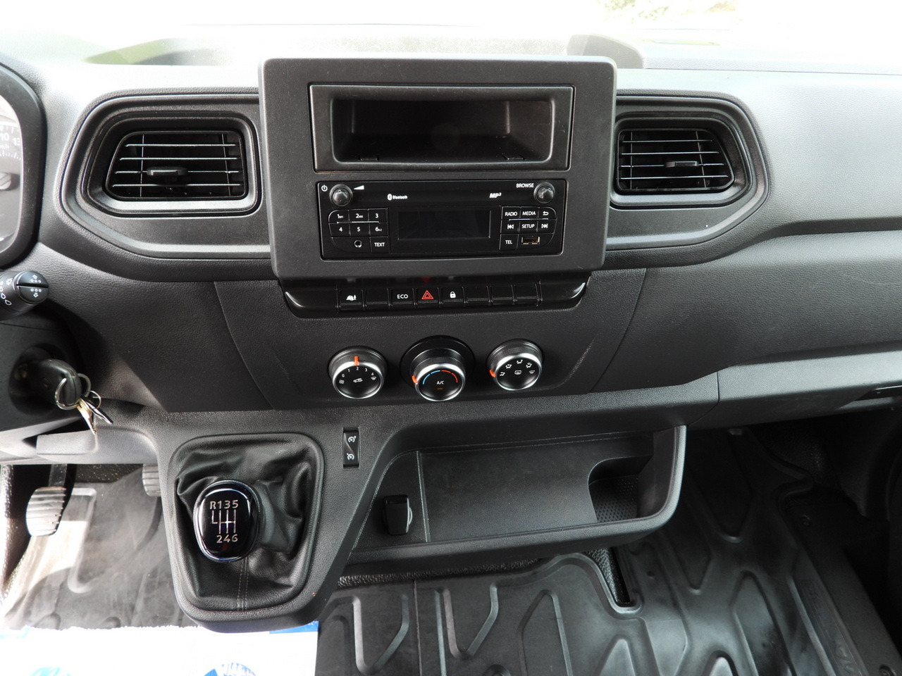 Tipper van RENAULT MASTER TIPPER CRUISE CONTROL LED LIGHTS TWIN WHEELS AIR CONDITIONING  130HP: picture 35 Tipper van RENAULT MASTER TIPPER CRUISE CONTROL LED LIGHTS TWIN WHEELS AIR CONDITIONING  130HP: picture 35