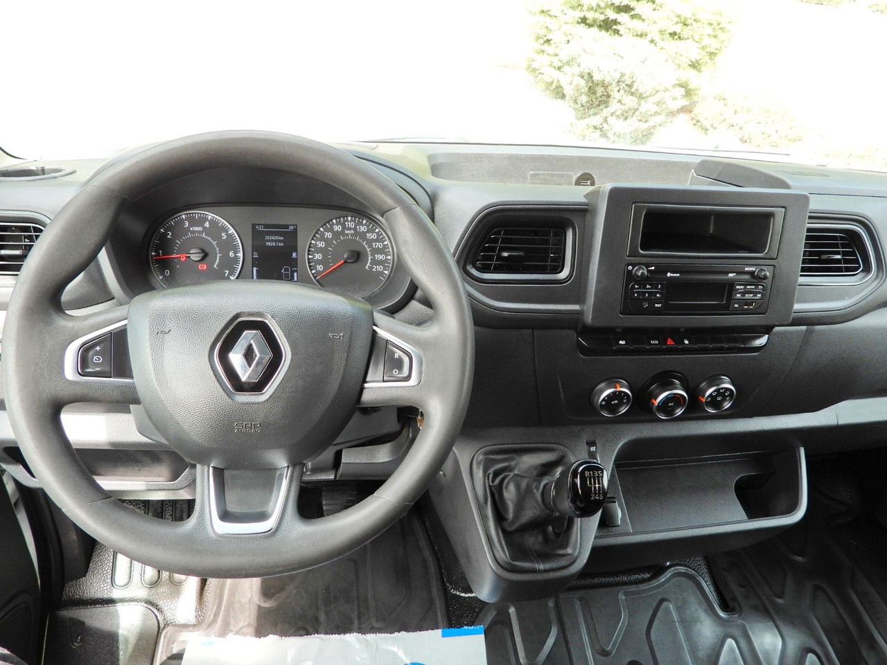 Renault MASTER KIPPER TEMPOMAT ZWILLINGSRÄDER A/C - Tipper van: picture 2 Renault MASTER KIPPER TEMPOMAT ZWILLINGSRÄDER A/C - Tipper van: picture 2