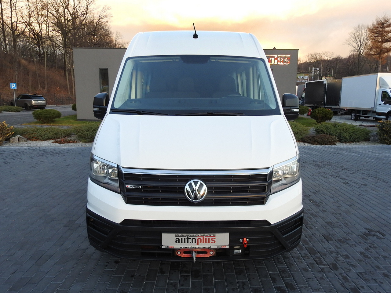 VOLKSWAGEN CRAFTER 4X4 4MOTION BOX DELIVERY VAN 7 SEATS AIR CONDITIONING  140HP - Panel van: picture 5 VOLKSWAGEN CRAFTER 4X4 4MOTION BOX DELIVERY VAN 7 SEATS AIR CONDITIONING  140HP - Panel van: picture 5