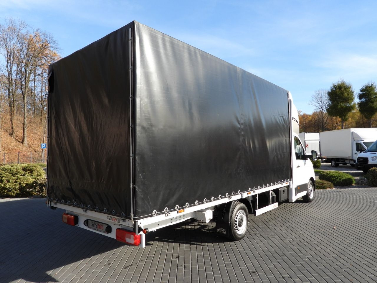 VOLKSWAGEN CRAFTER TARPAULIN 10 PALLETS WEBASTO CRUISE CONTROL LED LIGHTS 180HP - Curtain side van: picture 3 VOLKSWAGEN CRAFTER TARPAULIN 10 PALLETS WEBASTO CRUISE CONTROL LED LIGHTS 180HP - Curtain side van: picture 3