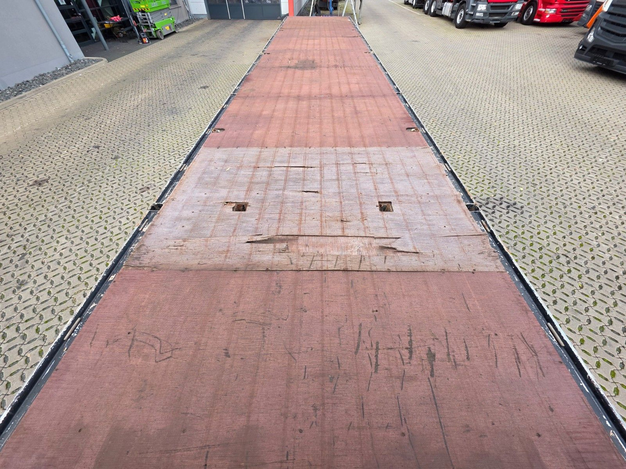 Dropside/ Flatbed semi-trailer Berger SAPL 24: picture 12