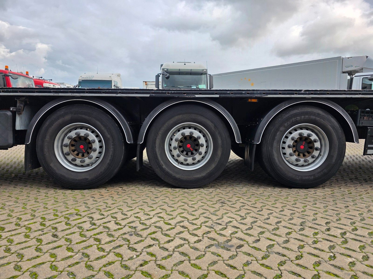 Dropside/ Flatbed semi-trailer Berger SAPL 24: picture 33