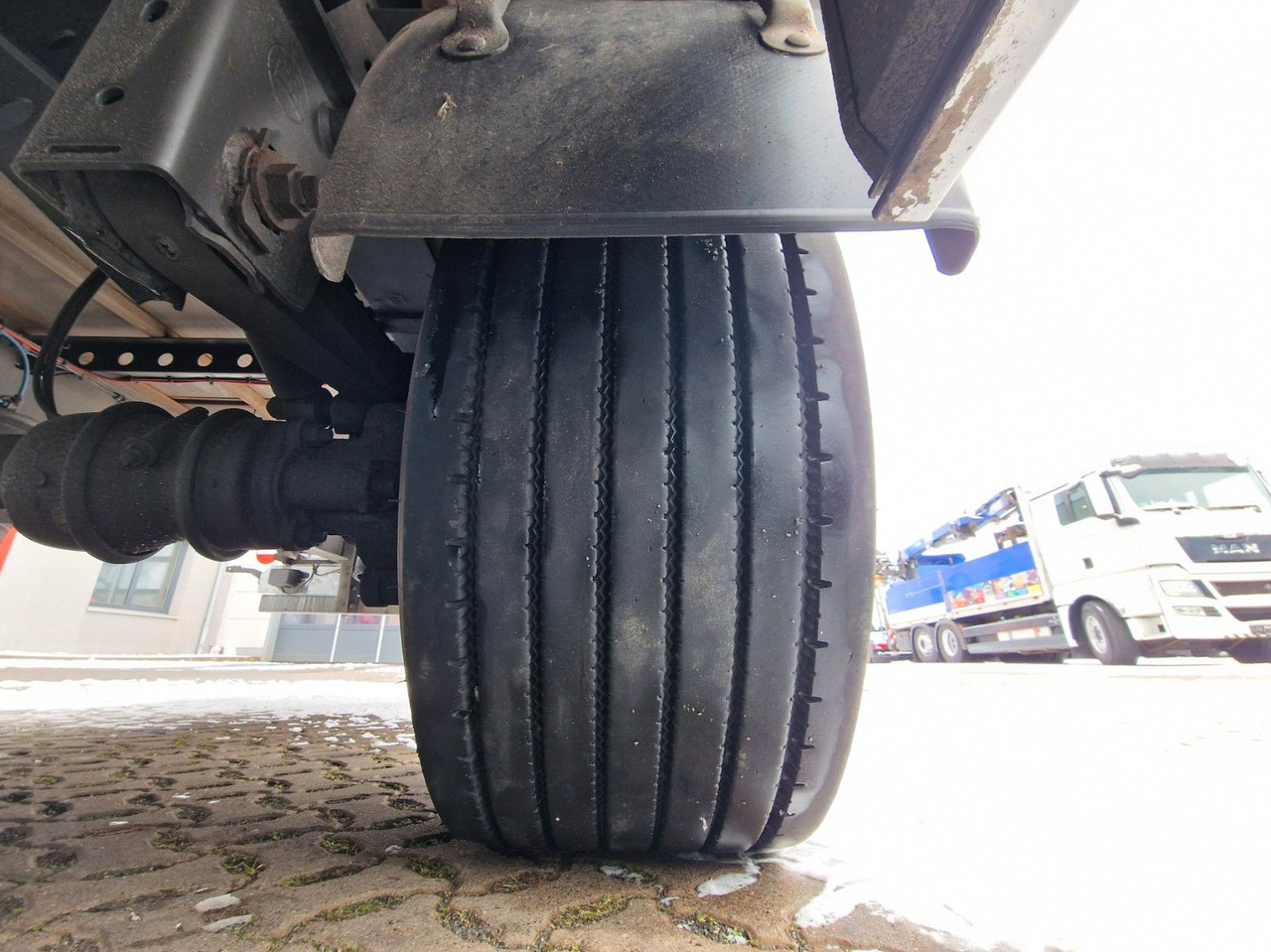 Curtainsider semi-trailer Fliegl SZS320 / Hubdach / EDSCHA / Mega: picture 37 Curtainsider semi-trailer Fliegl SZS320 / Hubdach / EDSCHA / Mega: picture 37