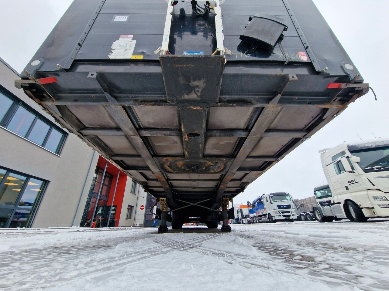 Curtainsider semi-trailer Fliegl SZS320 / Hubdach / EDSCHA / Mega: picture 27 Curtainsider semi-trailer Fliegl SZS320 / Hubdach / EDSCHA / Mega: picture 27