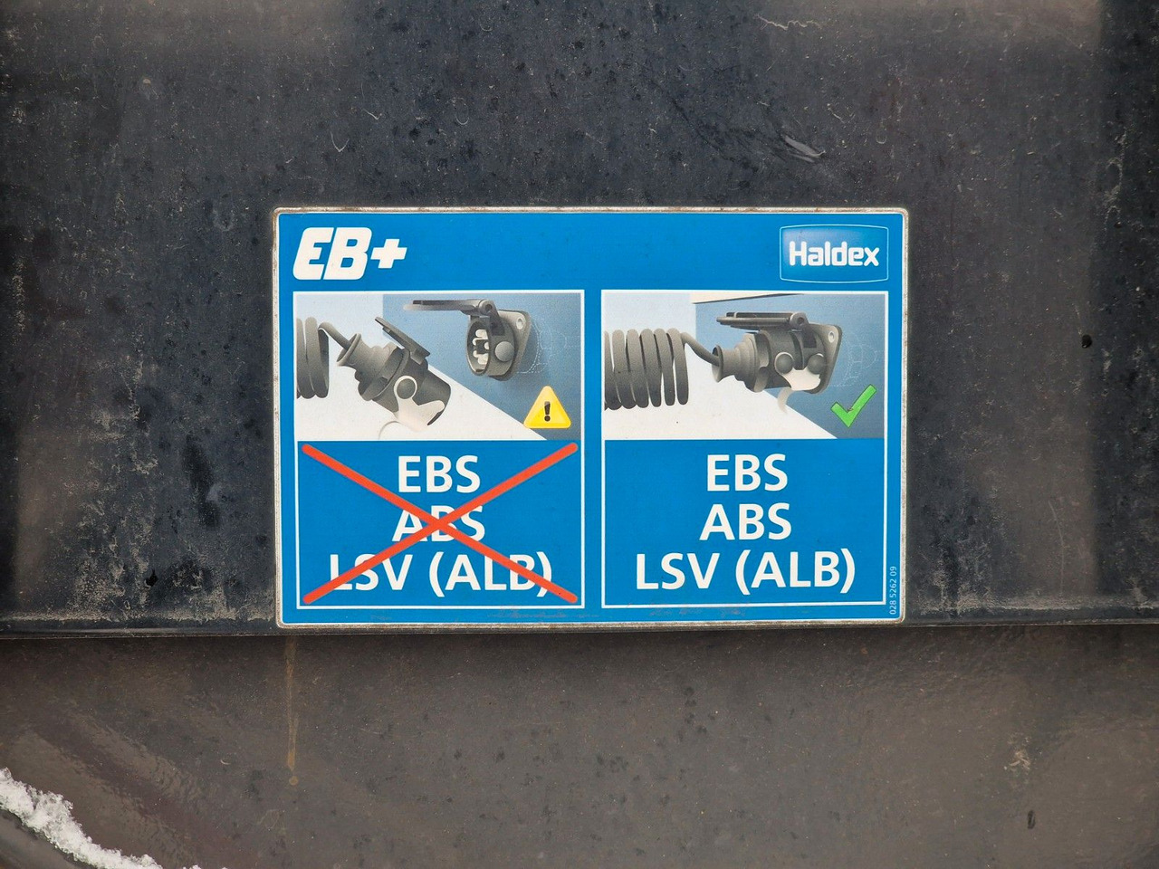 Curtainsider semi-trailer Fliegl SZS320 / Hubdach / EDSCHA / Mega: picture 47 Curtainsider semi-trailer Fliegl SZS320 / Hubdach / EDSCHA / Mega: picture 47