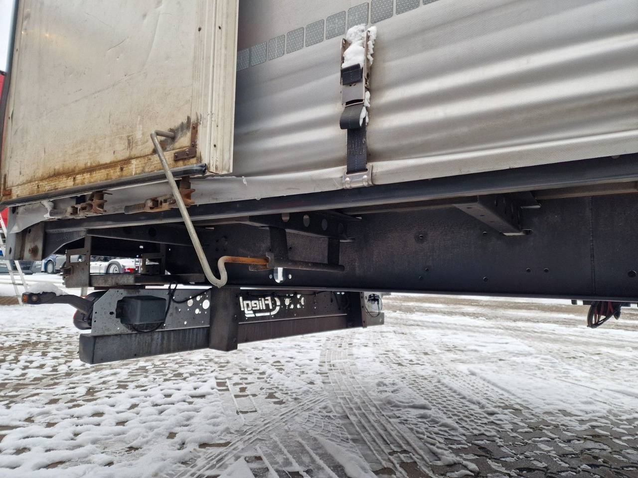 Curtainsider semi-trailer Fliegl SZS320 / Hubdach / EDSCHA / Mega: picture 22 Curtainsider semi-trailer Fliegl SZS320 / Hubdach / EDSCHA / Mega: picture 22