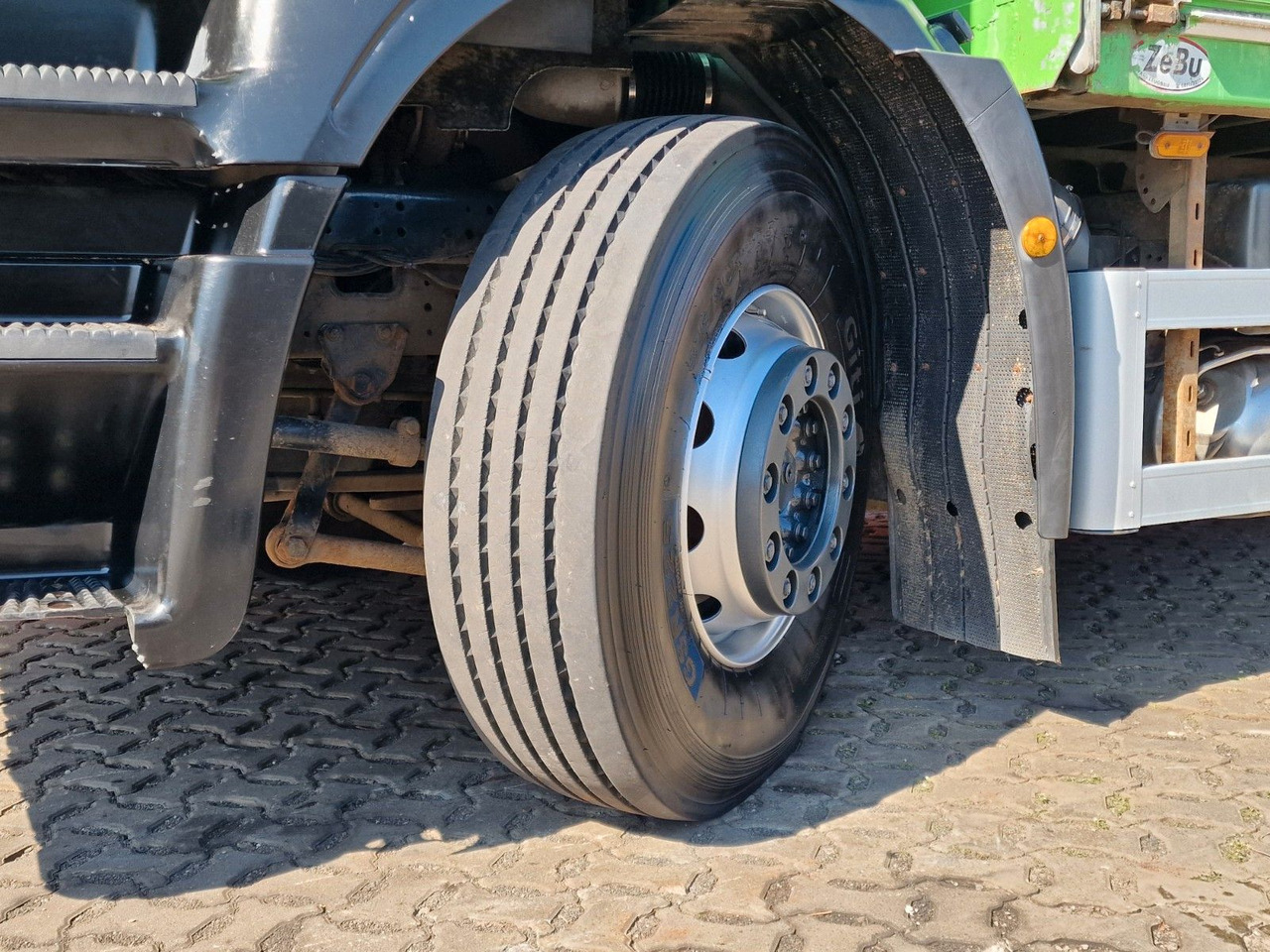 Box truck Iveco Stralis 360 / Ladebordwand: picture 27