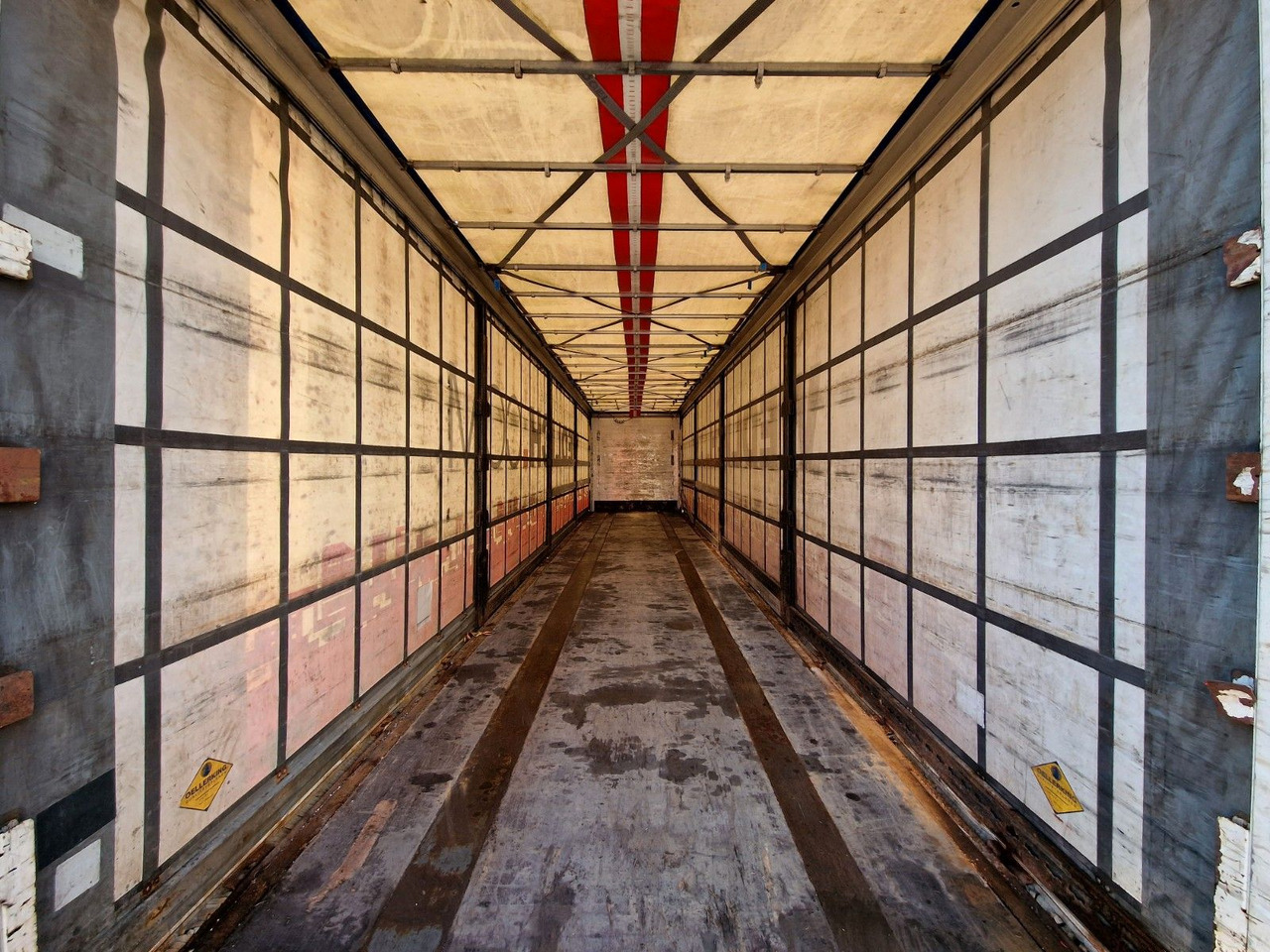 Curtainsider semi-trailer Kögel SN 24 / EDSCHA: picture 10 Curtainsider semi-trailer Kögel SN 24 / EDSCHA: picture 10