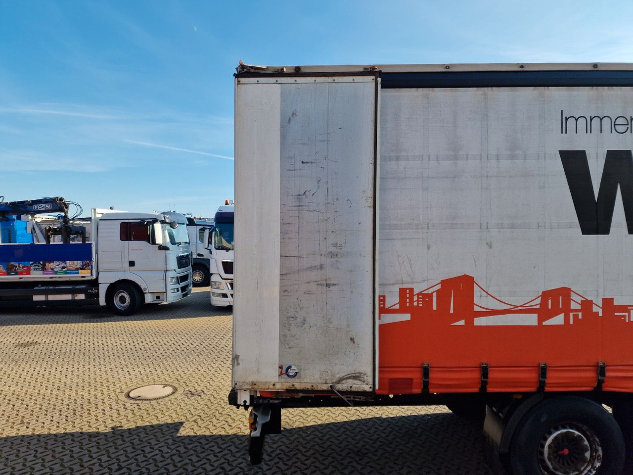 Curtainsider semi-trailer Kögel SN 24 / EDSCHA: picture 15 Curtainsider semi-trailer Kögel SN 24 / EDSCHA: picture 15