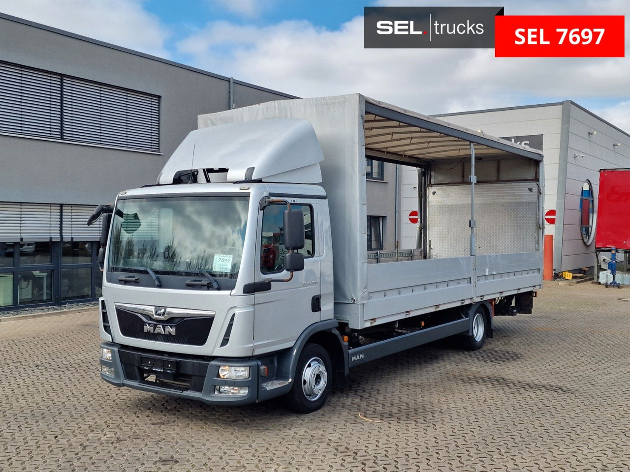 MAN TGL 8.180 4x2 BL / Ladebordwand - Curtain side van: picture 1 MAN TGL 8.180 4x2 BL / Ladebordwand - Curtain side van: picture 1