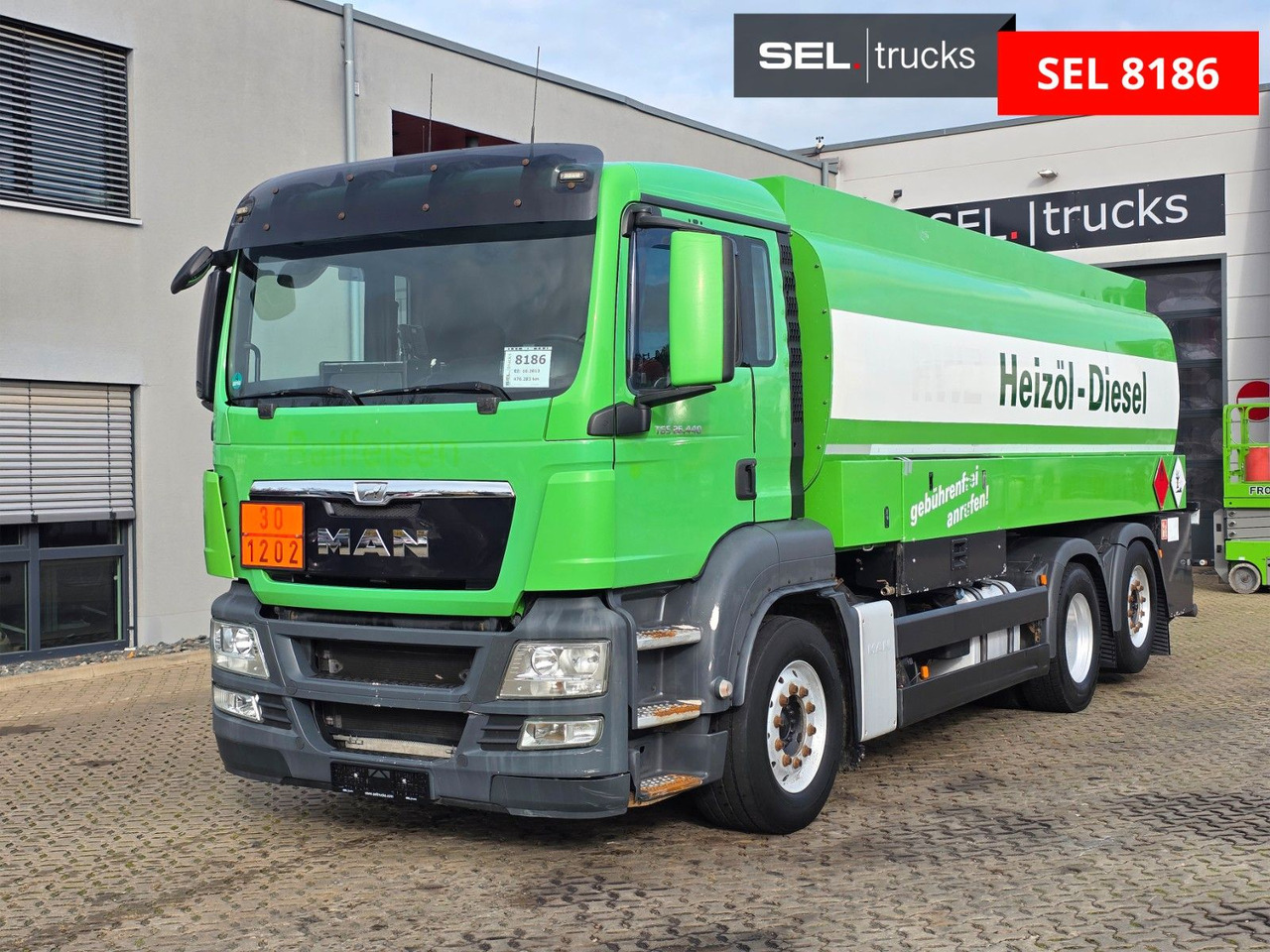 MAN TGS 26.440 6X2-2 LL / ADR AT / 3 Kamm. / Lenkac. - Tank truck: picture 1 MAN TGS 26.440 6X2-2 LL / ADR AT / 3 Kamm. / Lenkac. - Tank truck: picture 1