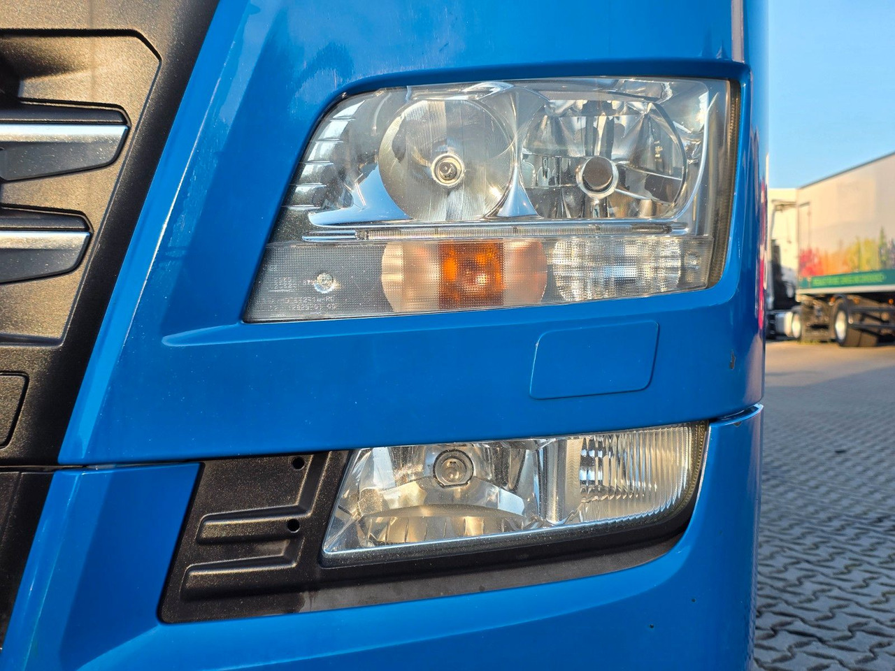 Container transporter/ Swap body truck MAN TGX 18.460 4X2 LL / Standklimaanlage: picture 24