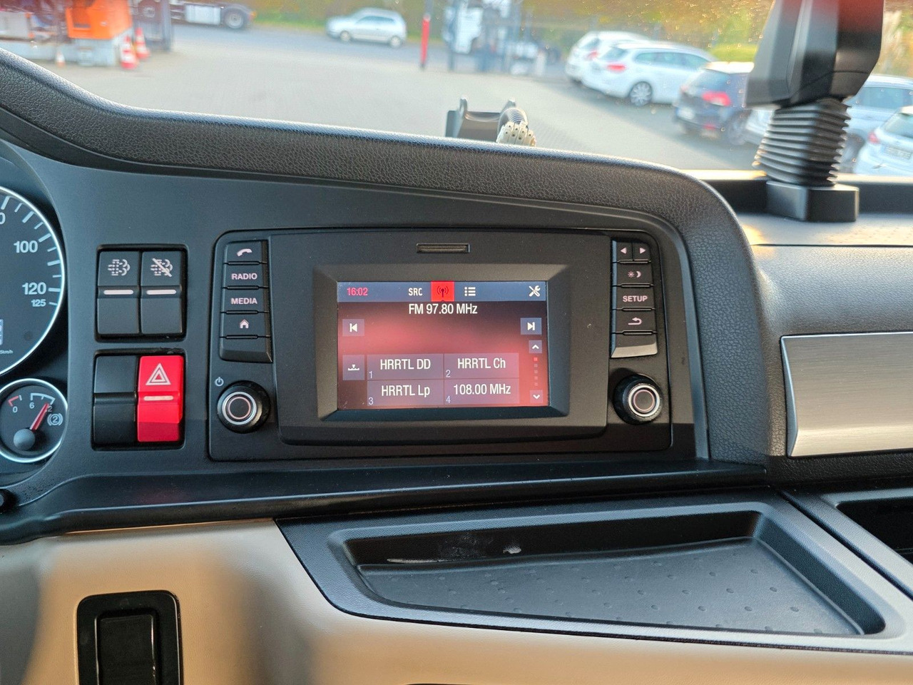 Container transporter/ Swap body truck MAN TGX 18.460 4X2 LL / Standklimaanlage: picture 39