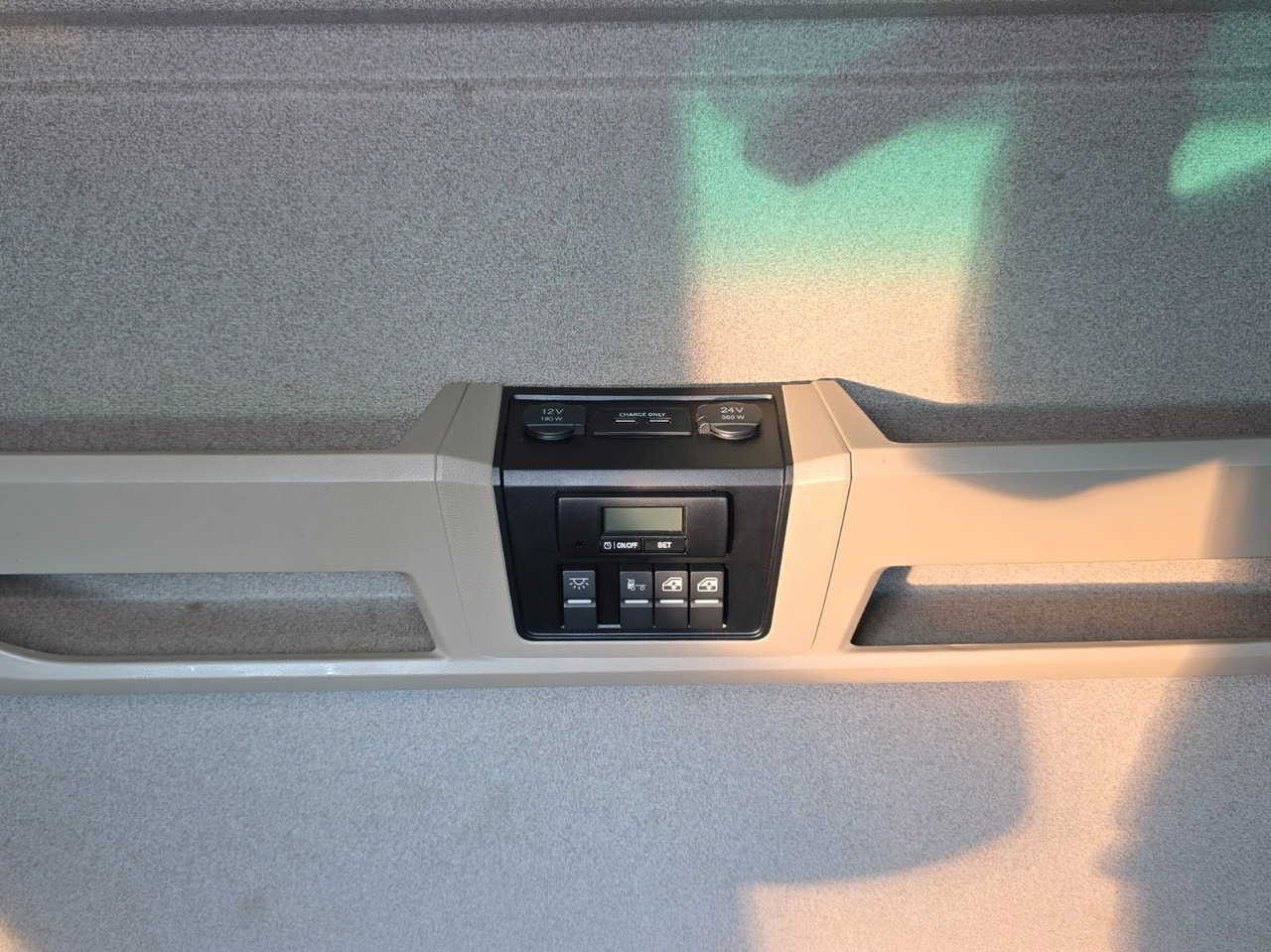 Container transporter/ Swap body truck MAN TGX 18.460 4X2 LL / Standklimaanlage: picture 31