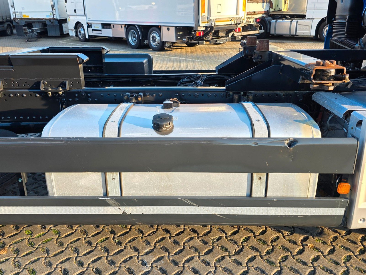 Container transporter/ Swap body truck MAN TGX 18.460 4X2 LL / Standklimaanlage: picture 18