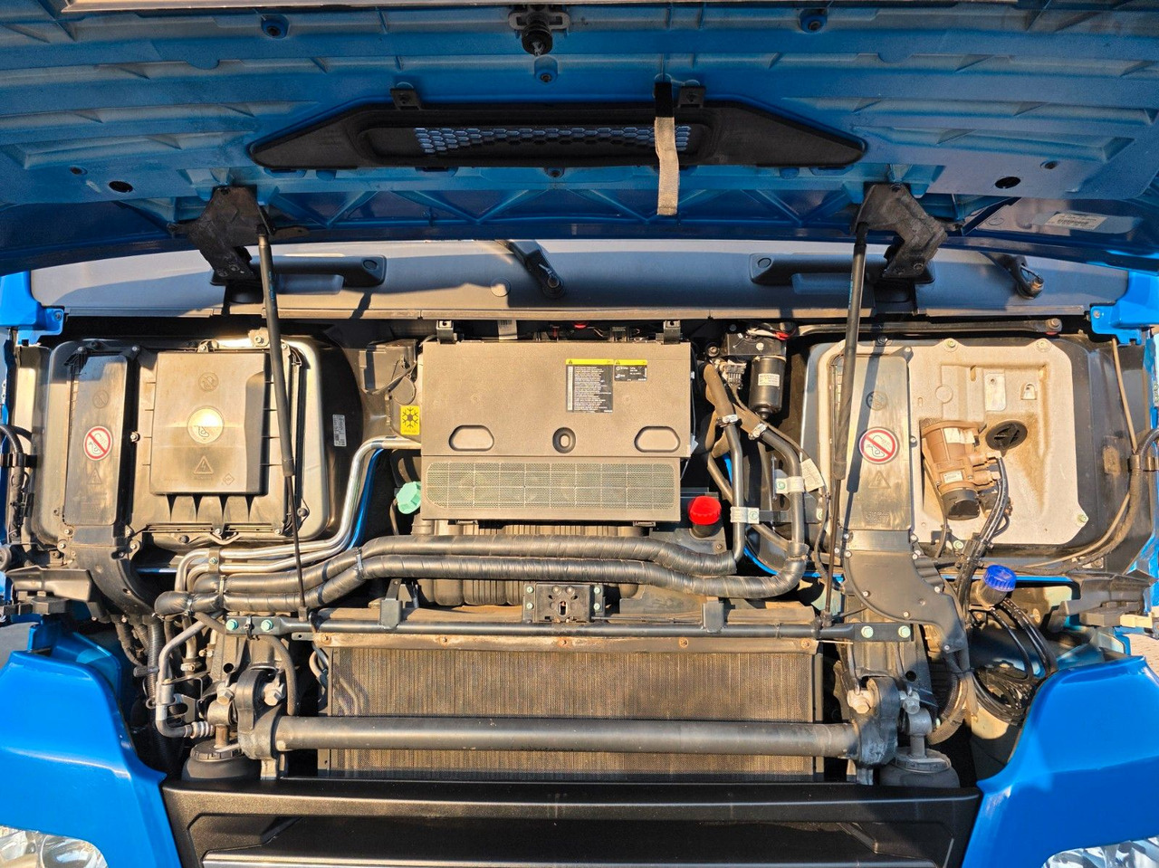 Container transporter/ Swap body truck MAN TGX 18.460 4X2 LL / Standklimaanlage: picture 23