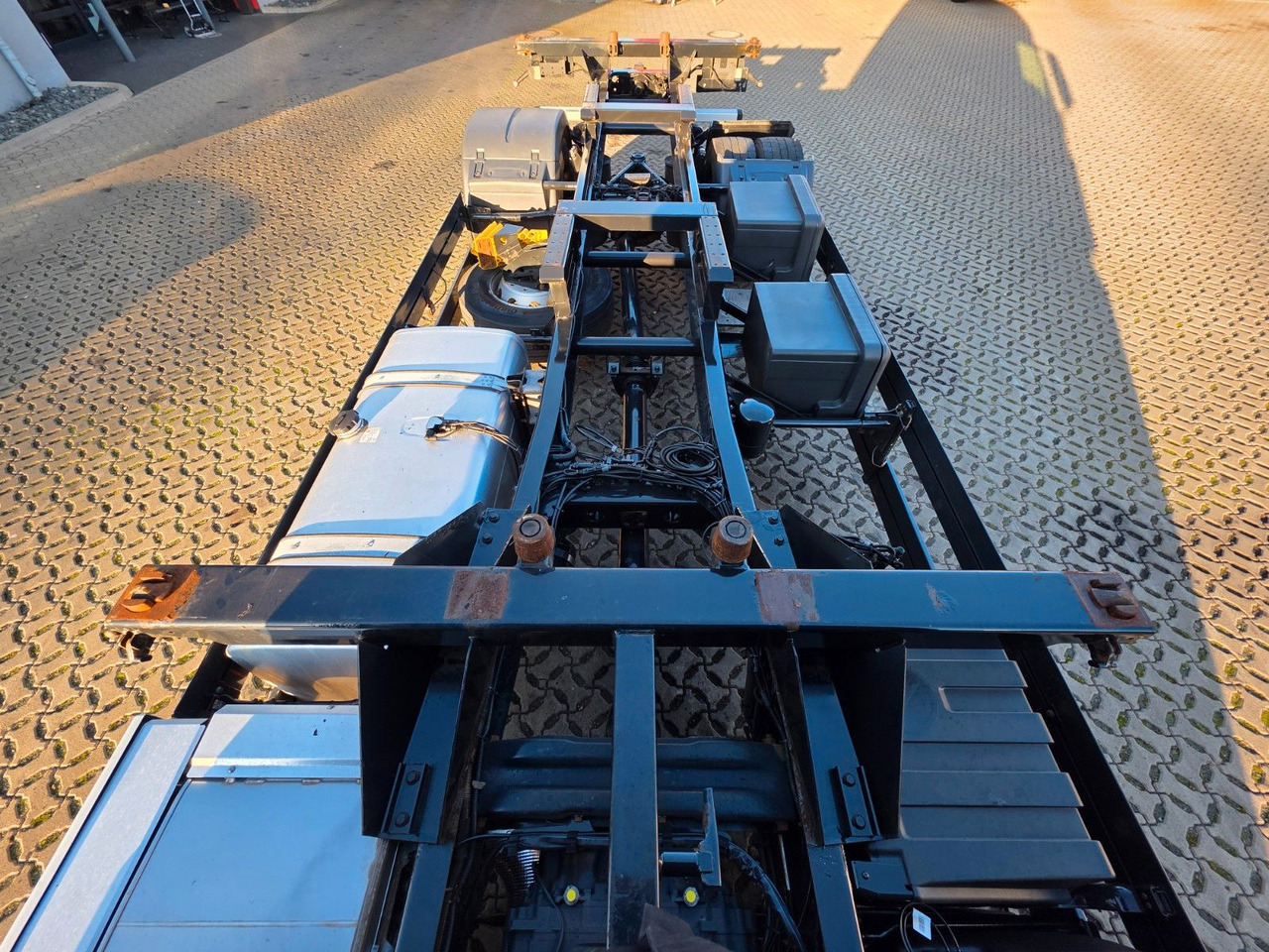 Container transporter/ Swap body truck MAN TGX 18.460 4X2 LL / Standklimaanlage: picture 11