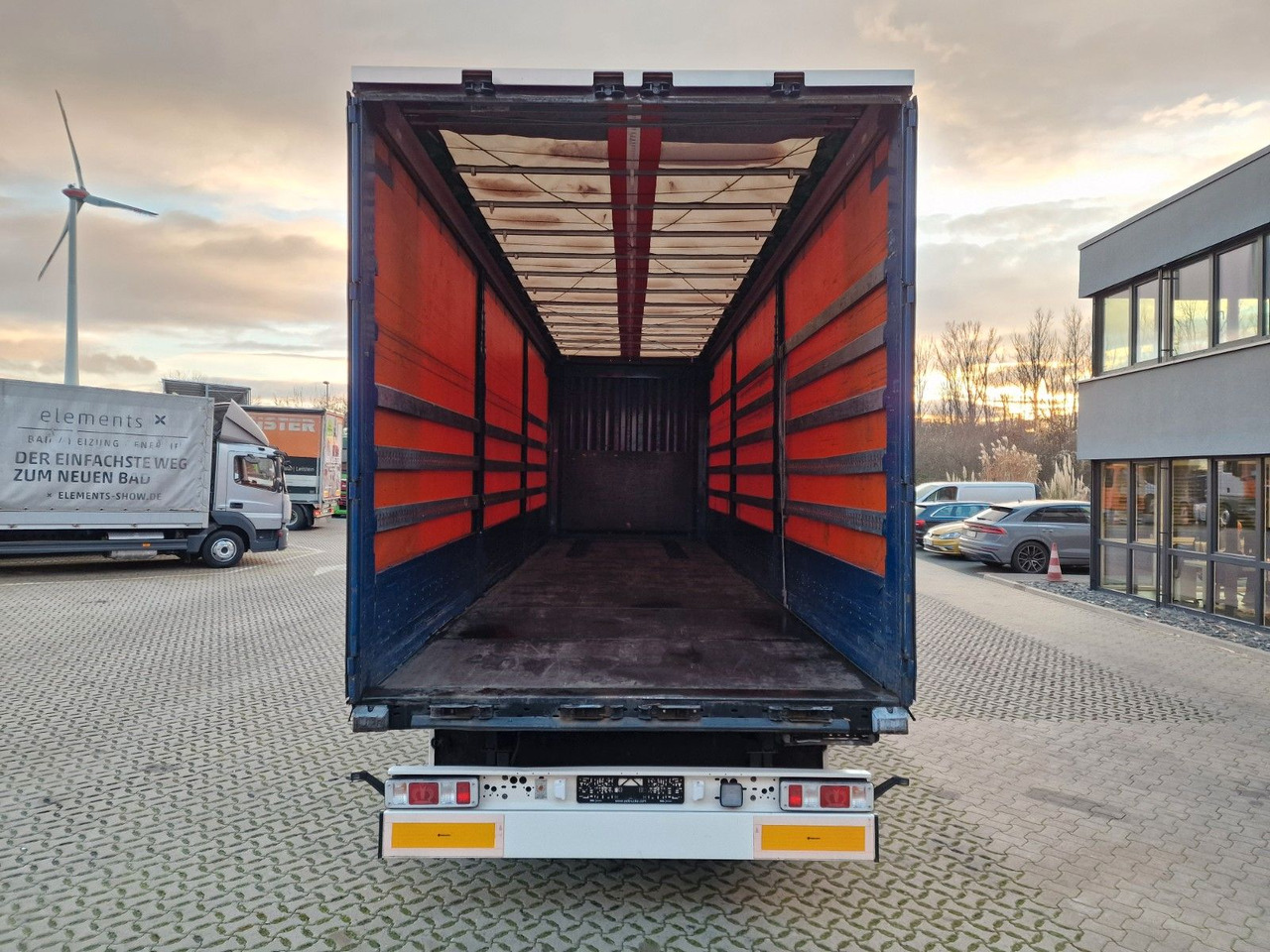 Curtainsider truck MAN TGX 18.580 4X2 LL/ Intarder/Aluklappen/Durchlade: picture 29