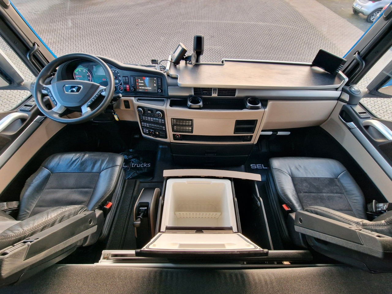 Curtainsider truck MAN TGX 18.580 4X2 LL/ Intarder/Aluklappen/Durchlade: picture 18