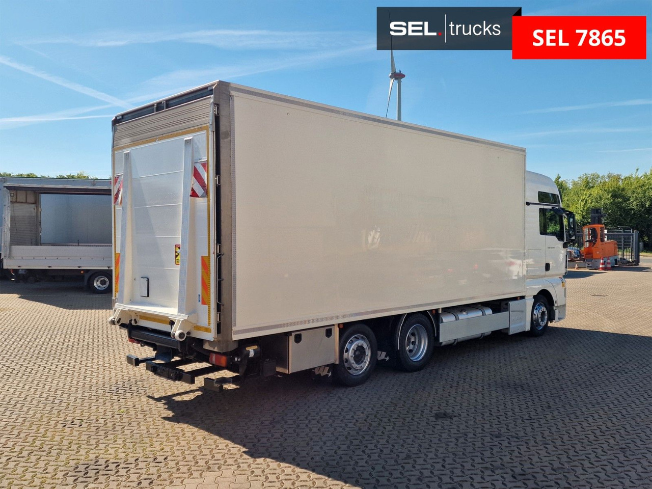Box truck MAN TGX 24.400 6X2-2 LL-U / Intarder / Ldbw / Konvek: picture 6