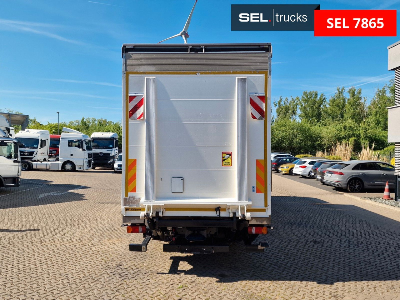 Box truck MAN TGX 24.400 6X2-2 LL-U / Intarder / Ldbw / Konvek: picture 7