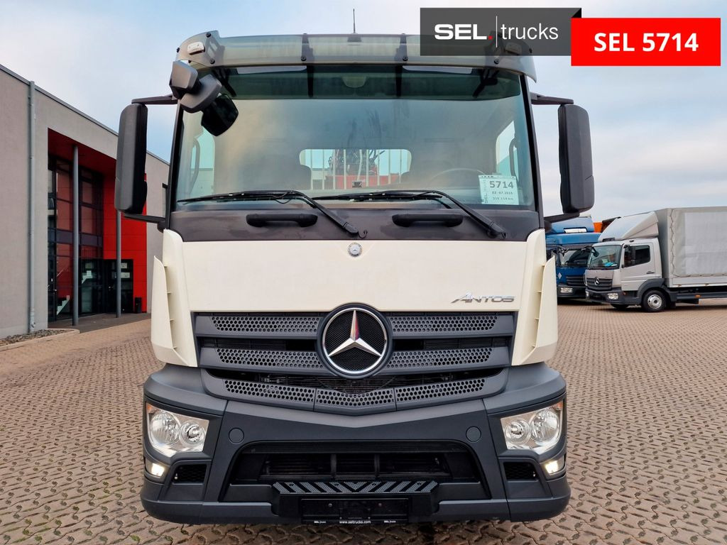 Mercedes-Benz Antos 1832 / MKG Kran Mercedes-Benz Antos 1832 / MKG Kran - Dropside/ Flatbed truck, Crane truck: picture 3 Mercedes-Benz Antos 1832 / MKG Kran Mercedes-Benz Antos 1832 / MKG Kran - Dropside/ Flatbed truck, Crane truck: picture 3