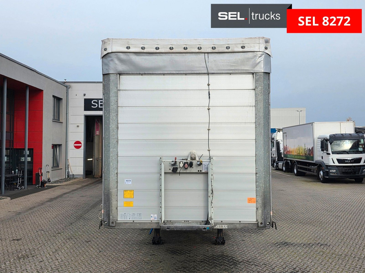 Schmitz Cargobull SCS 24/L - 13.62 E B / Ldbw / Lenkachse - Beverage semi-trailer: picture 3 Schmitz Cargobull SCS 24/L - 13.62 E B / Ldbw / Lenkachse - Beverage semi-trailer: picture 3