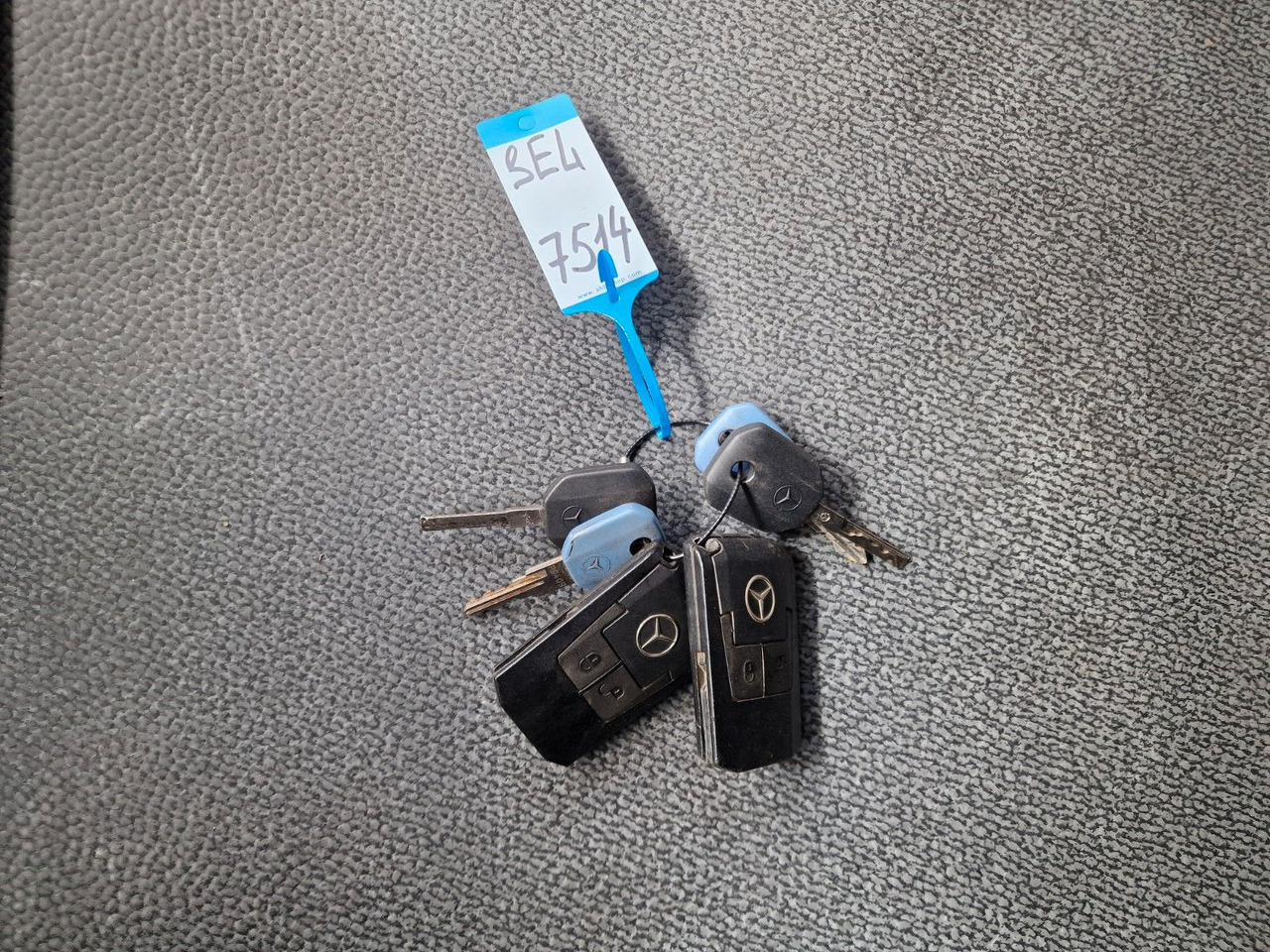 Tractor unit Mercedes-Benz Antos 1843 / Atlas 172.3E-A4 / KRAN: picture 26 Tractor unit Mercedes-Benz Antos 1843 / Atlas 172.3E-A4 / KRAN: picture 26