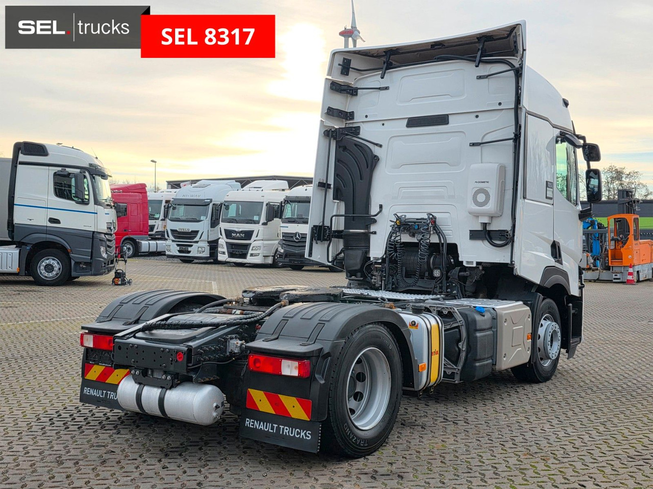 Renault T520 / Kipphydraulik / Nebenabtrieb / 6E - Tractor unit: picture 5 Renault T520 / Kipphydraulik / Nebenabtrieb / 6E - Tractor unit: picture 5