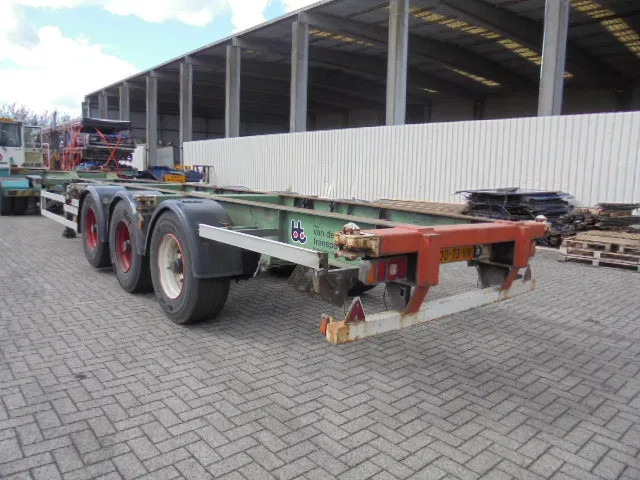 Container transporter/ Swap body semi-trailer BFT CS 36/126/10G: picture 6 Container transporter/ Swap body semi-trailer BFT CS 36/126/10G: picture 6