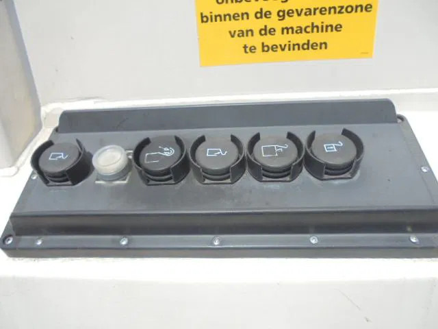 Garbage truck DAF FAN CF75-250 6X2: picture 17