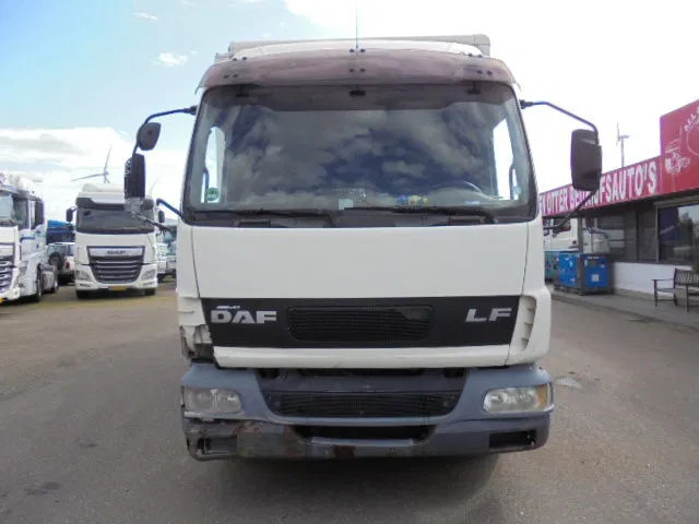 DAF LF 220 - Box truck: picture 2 DAF LF 220 - Box truck: picture 2