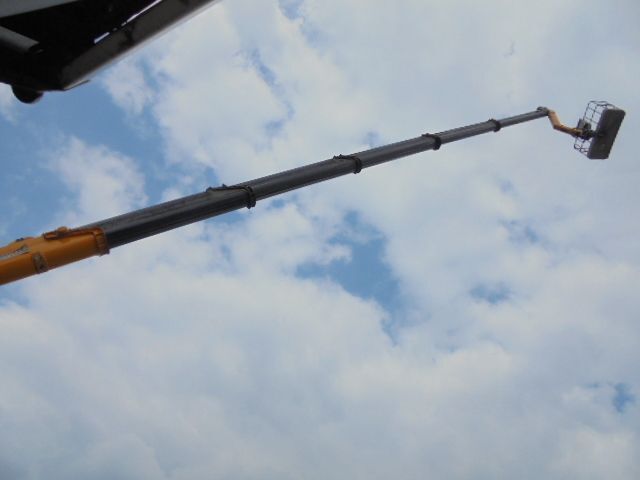 Truck mounted aerial platform Hino 700 6X4 2IN STOCK: picture 16