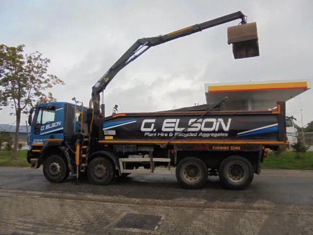 Iveco AD340T36 8X4 - Tipper, Crane truck: picture 4 Iveco AD340T36 8X4 - Tipper, Crane truck: picture 4
