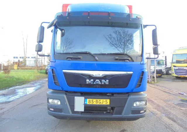 MAN TGM 12-250 NL TRUCK - Box truck: picture 2 MAN TGM 12-250 NL TRUCK - Box truck: picture 2