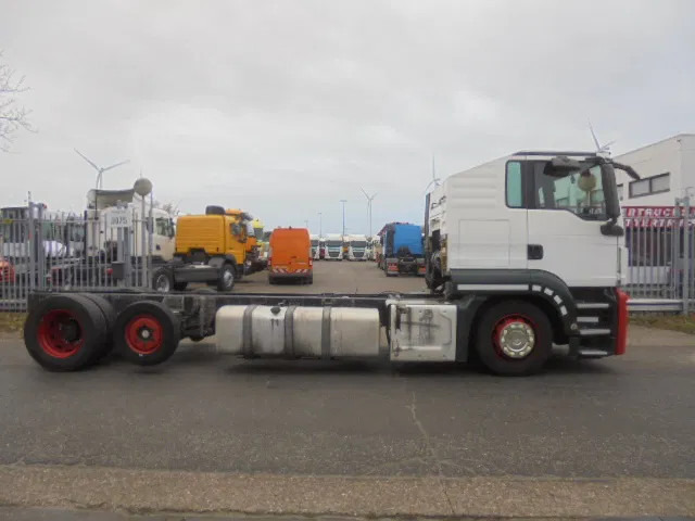 MAN TGS 23.400 LL.U 6X2 - Autotransporter truck: picture 2 MAN TGS 23.400 LL.U 6X2 - Autotransporter truck: picture 2