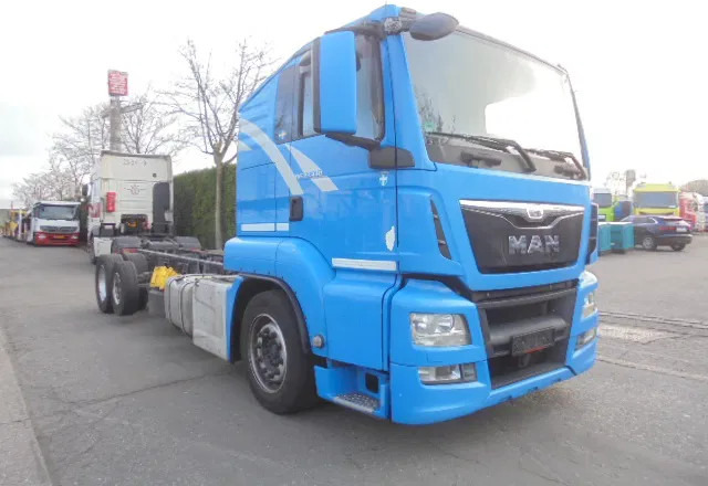 MAN TGS 23.440 6X2 RETARDER - Autotransporter truck: picture 3 MAN TGS 23.440 6X2 RETARDER - Autotransporter truck: picture 3