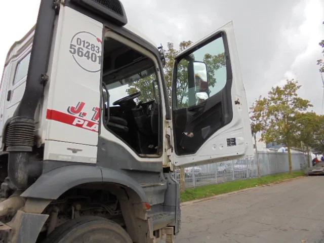 Leasing of Mercedes-Benz Arocs 3240 K 8X4 Mercedes-Benz Arocs 3240 K 8X4: picture 9