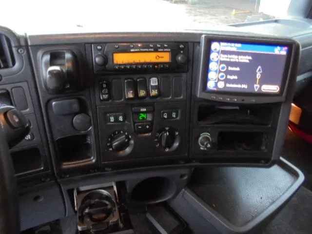 Box truck Scania R420 6X2 RETARDER: picture 11