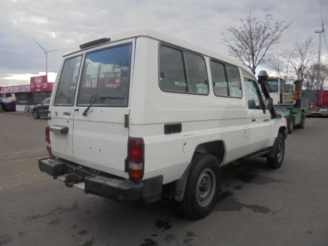 Toyota Land Cruiser HZJ78L 4WD EXPORT OUT EU ONLY - Car: picture 5 Toyota Land Cruiser HZJ78L 4WD EXPORT OUT EU ONLY - Car: picture 5
