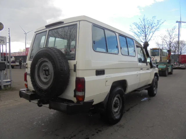Toyota Land Cruiser HZJ78L 4WD EXPORT OUT EU ONLY - Car: picture 5 Toyota Land Cruiser HZJ78L 4WD EXPORT OUT EU ONLY - Car: picture 5